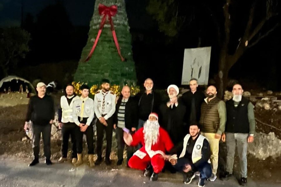 كشافة الإمام المهدي (عج) تشارك في إطلاق زينة الميلاد في الكورة: نموذج للعيش الواحد