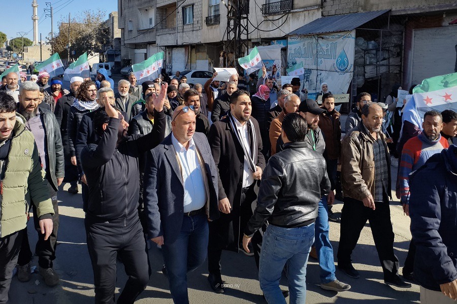 أهالي القنيطرة ينتفضون ضدّ الانتهاكات 