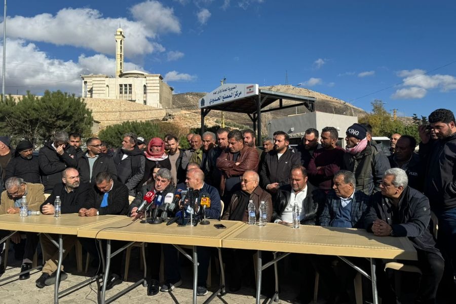 النقابات الزراعية والصناعية وسائقو الشاحنات المبردة: لمعالجة ملف النقل مع سورية