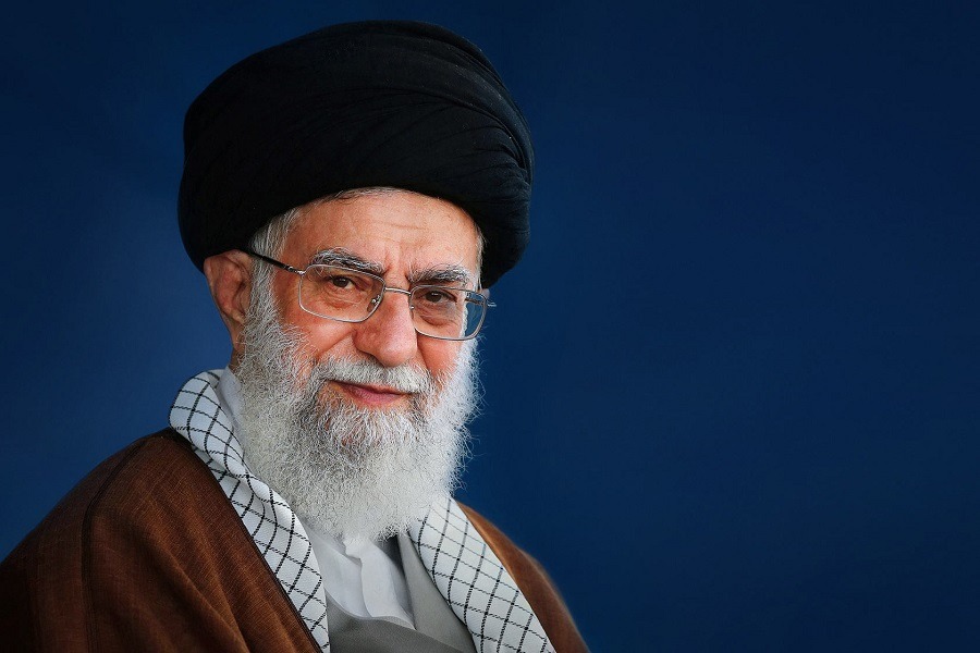 بيان صادر عن أساقفة وقساوسة ومفكرين عالميين دعمًا للإمام الخامنئي