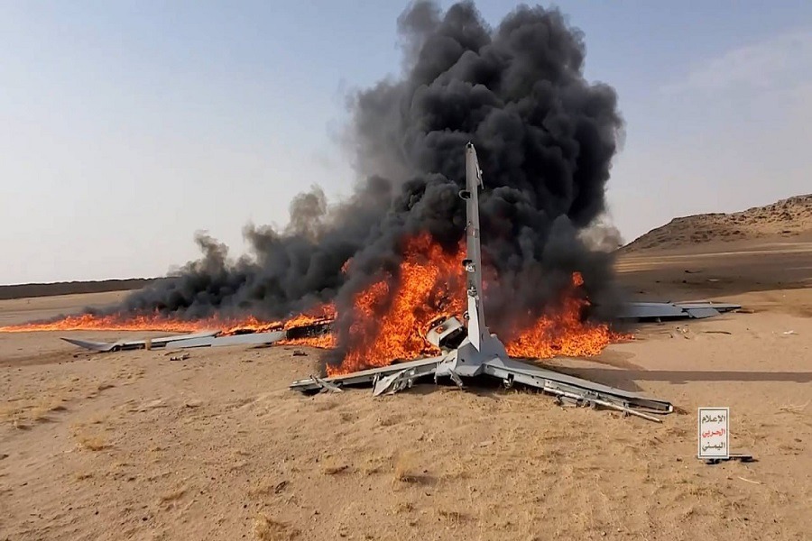 مشاهد إسقاط طائرة مسيّرة سعودية أثناء تنفيذها أعمالًا عدائية بالجوف