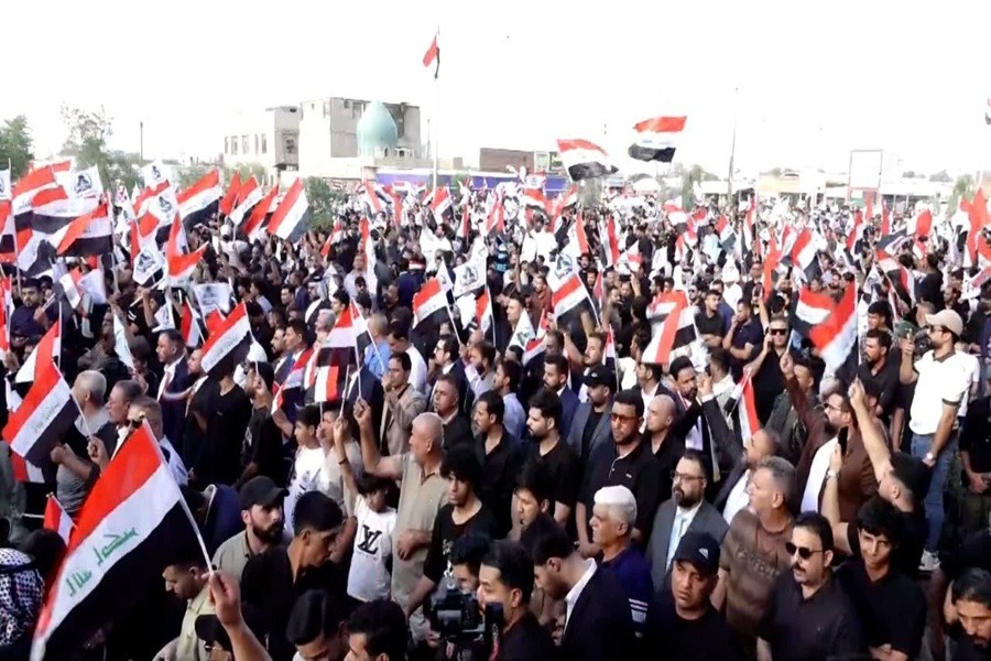 احتفالية بيوم السيادة في النجف الأشرف وتأكيد على استكمال الاستقلال العسكري والاقتصادي