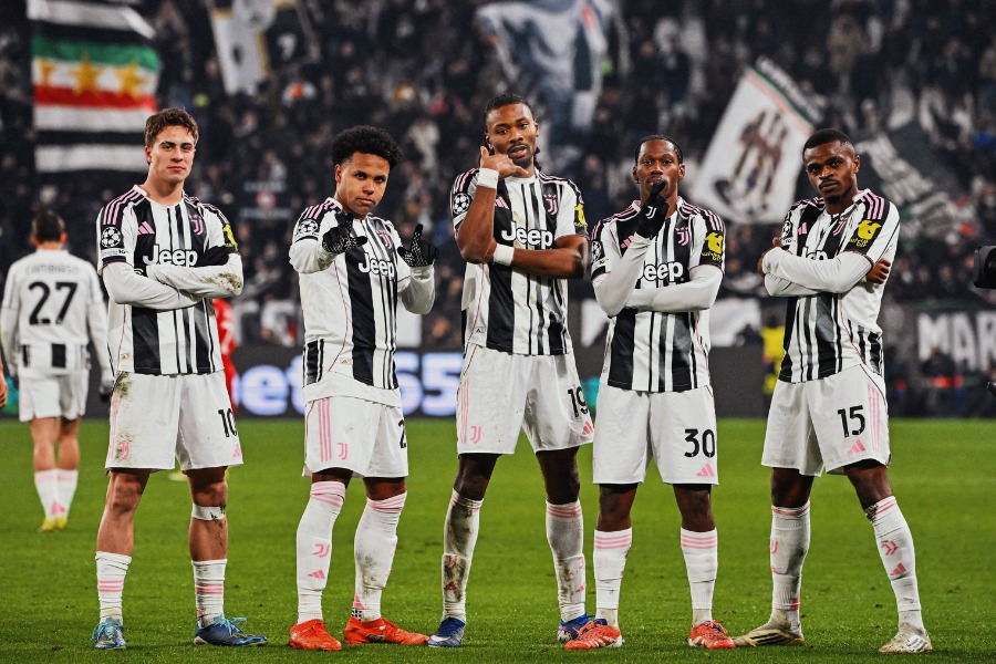 يوفنتوس يكتسح نابولي بثلاثية نظيفة