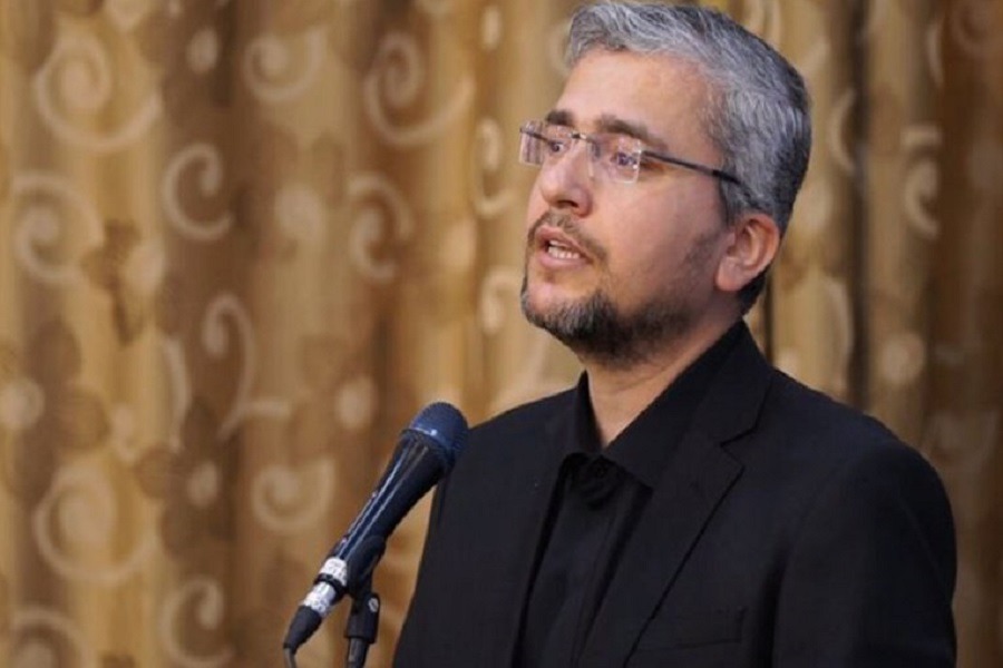 رضائي: الحرب المقبلة ستجعل ترامب أكثر خزيًا وفضيحة