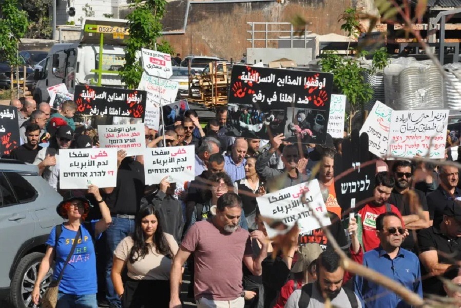 دعاوى في فرنسا تتهم كيان الاحتلال بعرقلة حرية ممارسة الصحافة