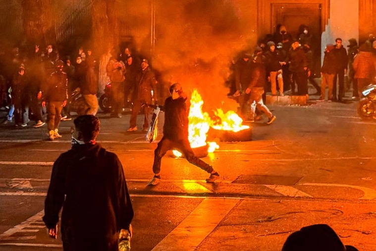 حرس الثورة في إيران: 10 أجهزة أجنبية تقف وراء أعمال الشغب المسلح