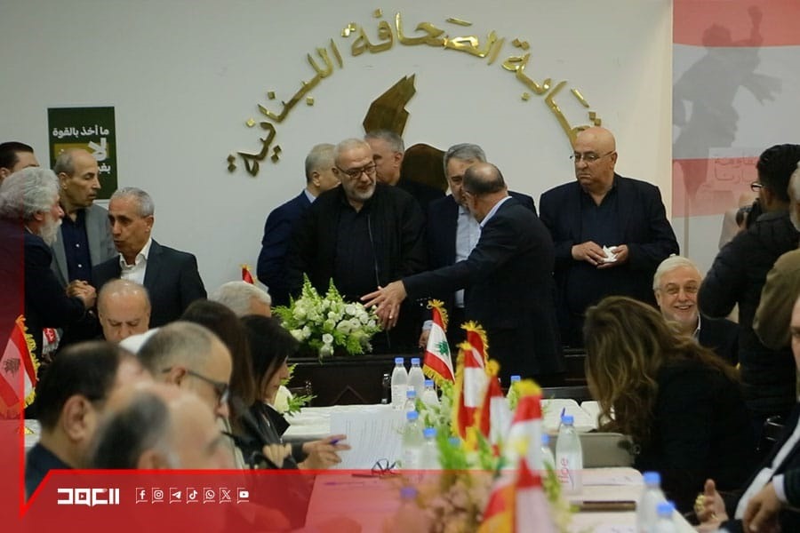 شخصيات وطنية لـ