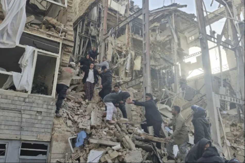 الصحة الإيرانية تعلن إخلاء 8 مستشفيات جراء العدوان الأميركي الصهيوني