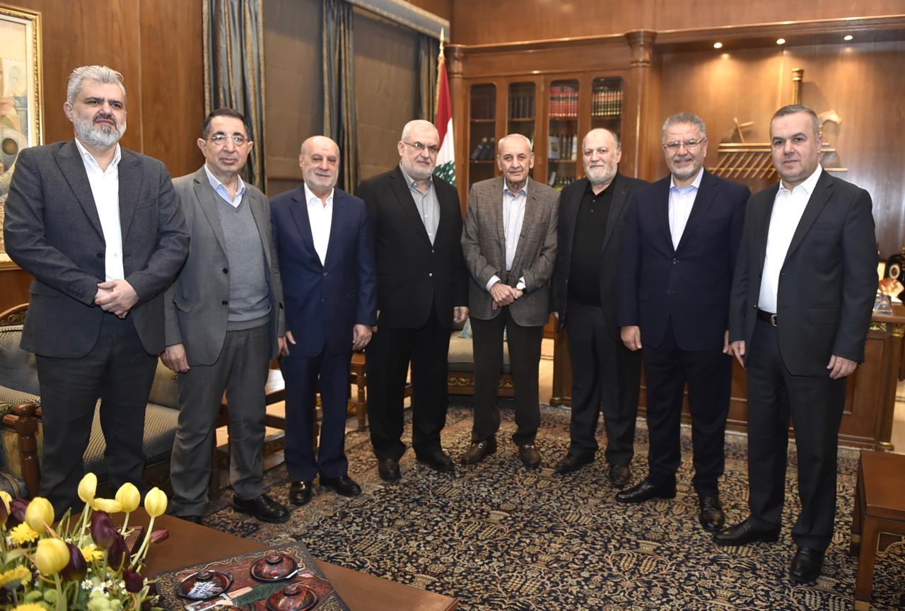 رئيس كتلة الوفاء للمقاومة من عين التينة: سنخوض والرئيس بري الانتخابات معًا