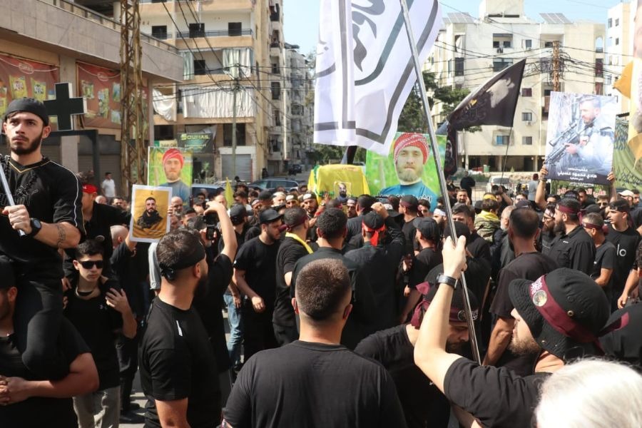 بالصور| حزب الله يشيّع ثلّة من الشهداء في روضة 