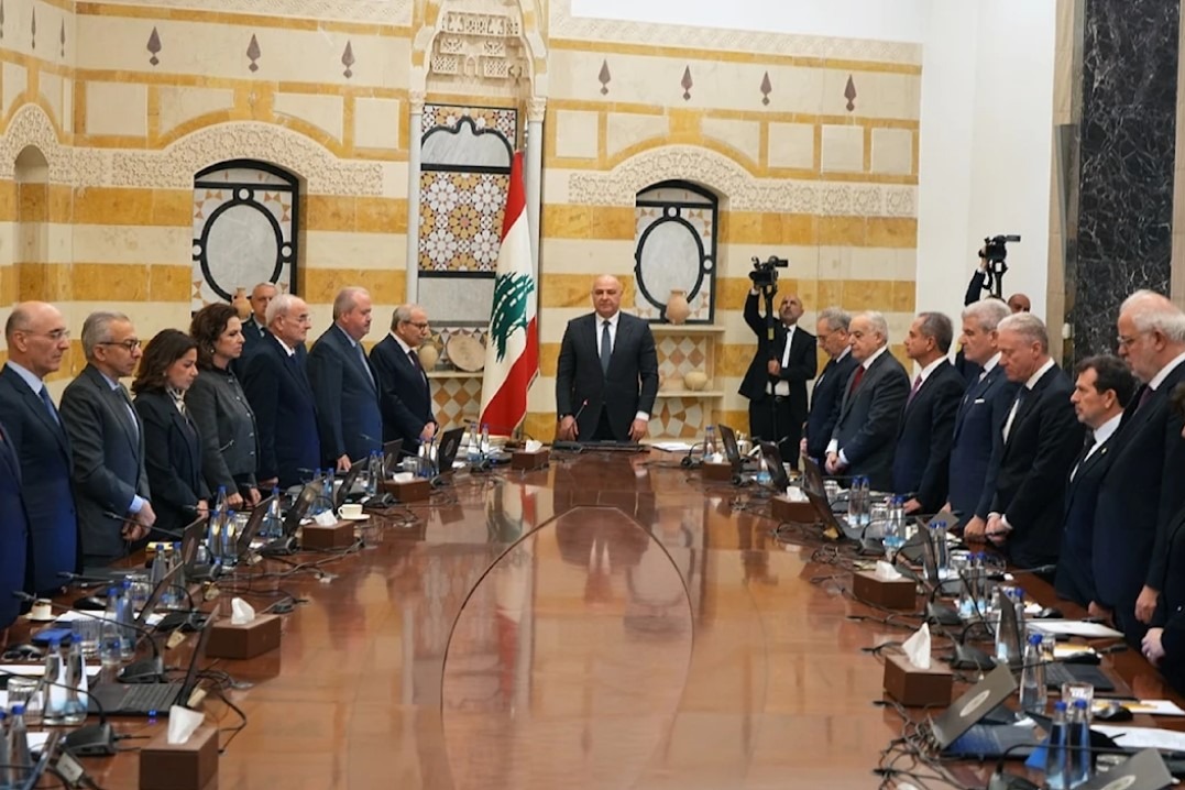 كيف تفاوض مطلوبًا للعدالة الدولية؟