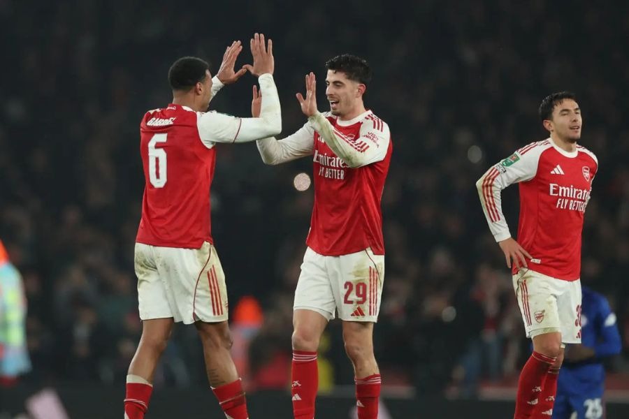 آرسنال يحسم ديربي لندن ويبلغ نهائي كأس رابطة الأندية الإنجليزية