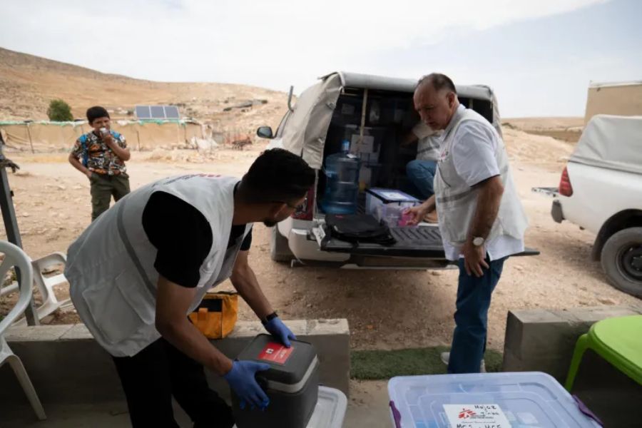 الاحتلال يحرم مرضى مسافر يطا  في الضفة الغربية من أبسط حقوقهم الصحية