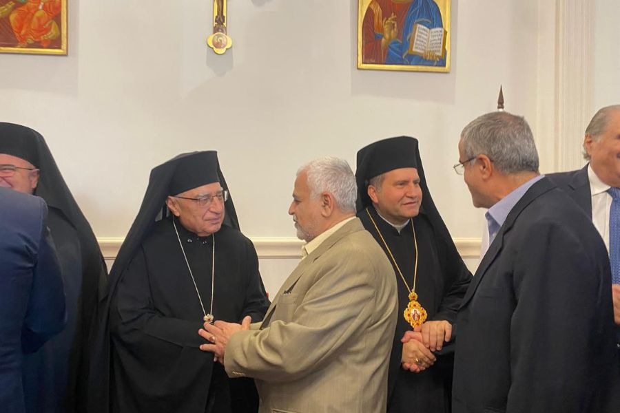 حزب الله يزور بطريركية الروم الملكيين الكاثوليك للتهنئة بالأعياد