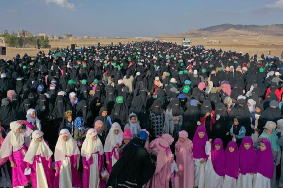 المرأة اليمانية تحتفي بالزهراء (ع) في مسيرات وفعاليات تعكس الصمود والوعي الإيماني