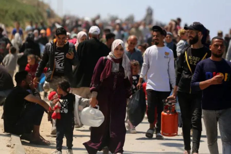  غزة بعد وقف الحرب.. انتشال جثامين عشرات الشهداء وربع مليون نازح عادوا