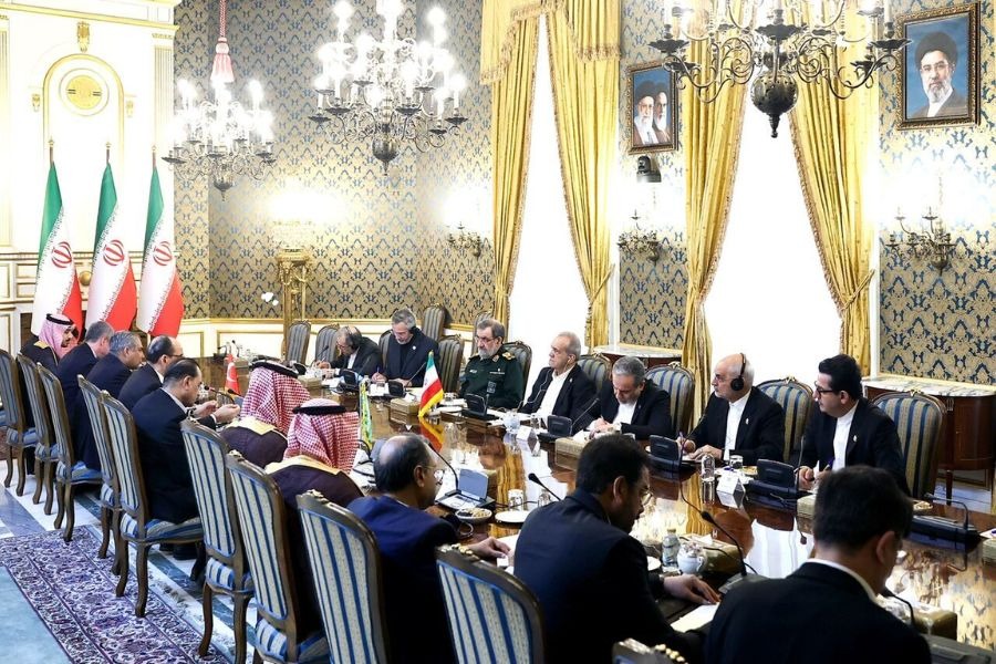 طهران تحتضن اجتماعًا رباعيًا إيرانيًا باكستانيًا تركيًا سعوديًا لتعزيز الأمن الإقليمي