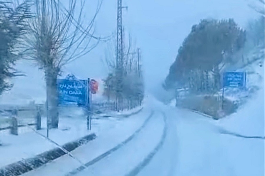 الثلوج لامست الـ 500 متر في عكار للمرة الأولى هذه السنة والبلديات تعمل على فتح الطرق