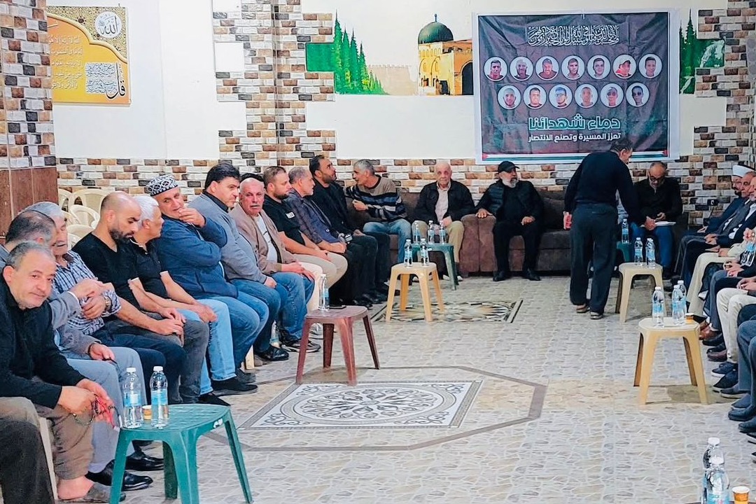 لقاء تأبيني لشهداء مجزرة عين الحلوة في مخيم نهر البارد: دعوات للوحدة ودعم المقاومة