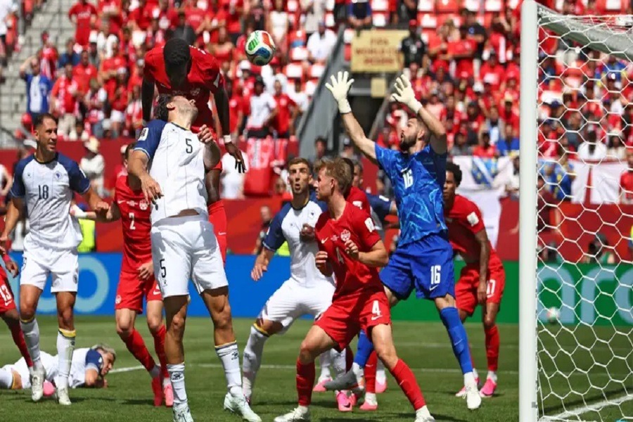 تعادل مثير مع البوسنة يمنح كندا النقطة الأولى في تاريخها بكأس العالم