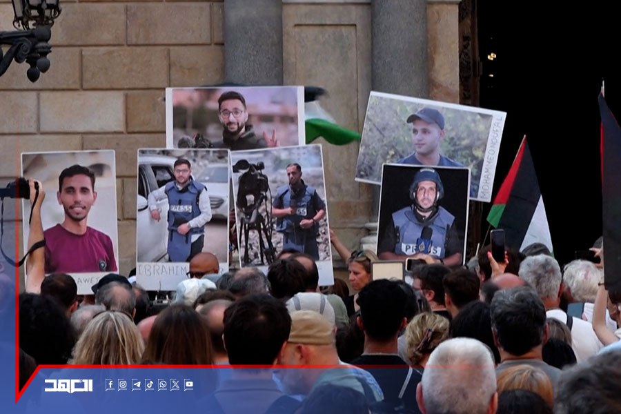 تظاهرة في برشلونة احتجاجًا على جرائم الاحتلال في غزة واستهدافه الصحفيين