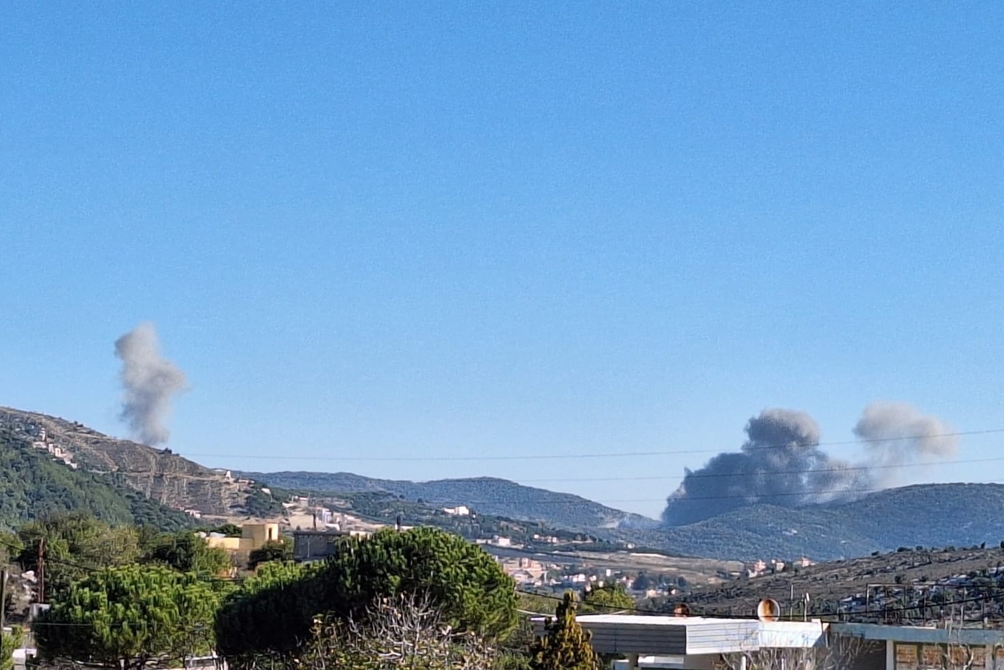 العدوان يتواصل.. غارات 