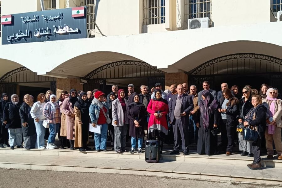 اعتصام لروابط أساتذة التعليم الرسمي في باحة سرايا صيدا