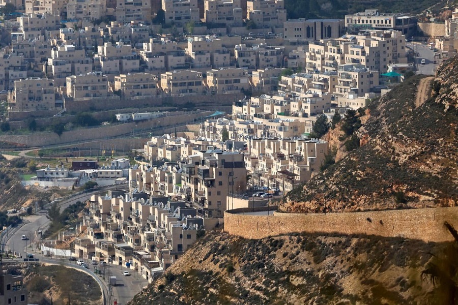 وزير الحرب من مستوطنة 