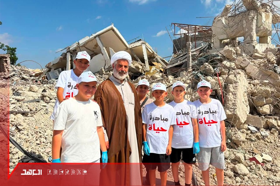 من قلب الركام.. 