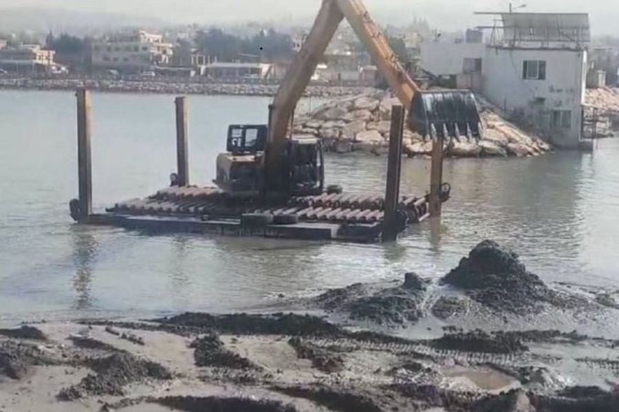انتهاء المرحلة الأولى من تعميق وتنظيف مرفأ الصيادين في العبدة 
