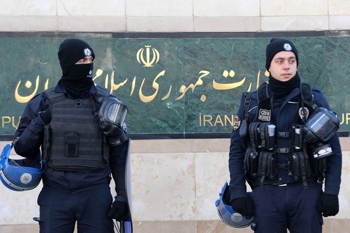 بإجراءات خاصة استخباراتية.. شرطة طهران الكبرى تكشف مروّجي الأخبار المضللة 