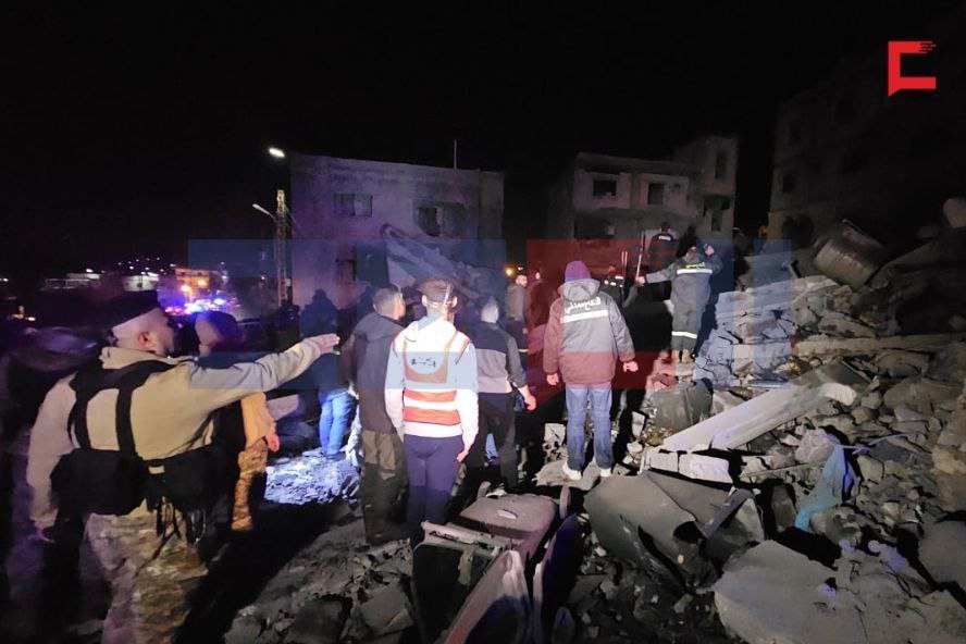 العدو يقصف مباني سكنية في بلدات المنارة وعين التينة وأنان وكفر حتى