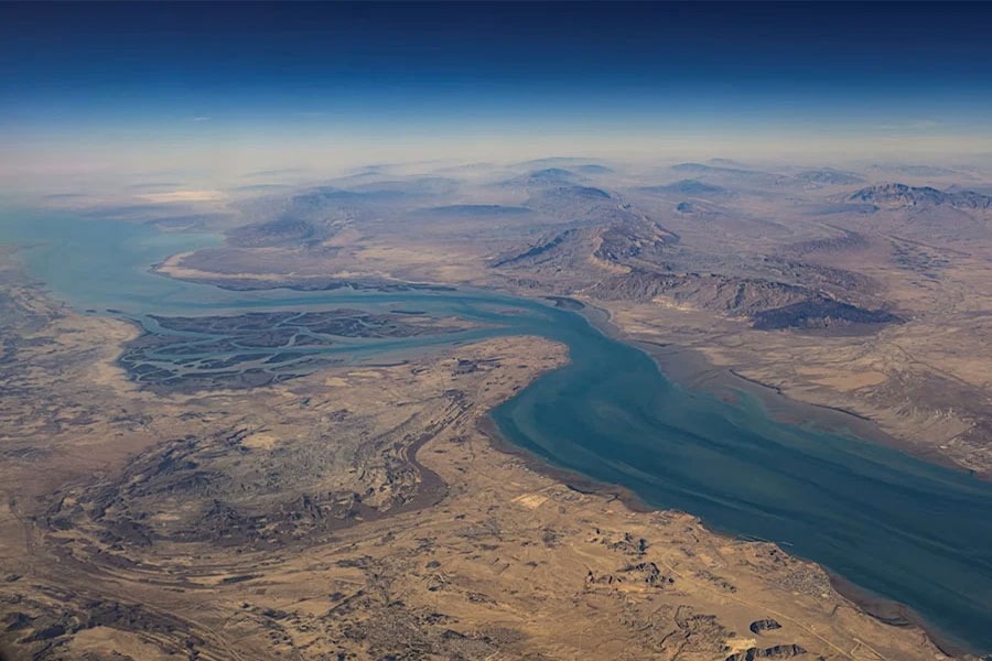  CNN: إغلاق مضيق هرمز قد يشلّ أسواق النفط لأشهر ويرفع الأسعار عالميًا