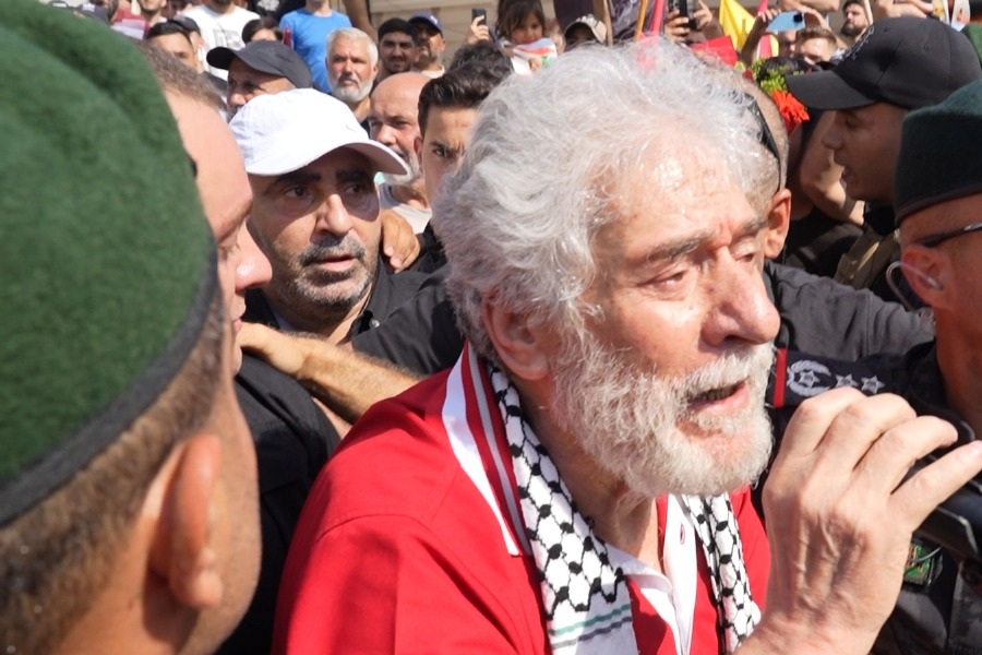 بيروت تفتح ذراعيها للمناضل جورج عبد الله العائد من السجن إلى الساحات