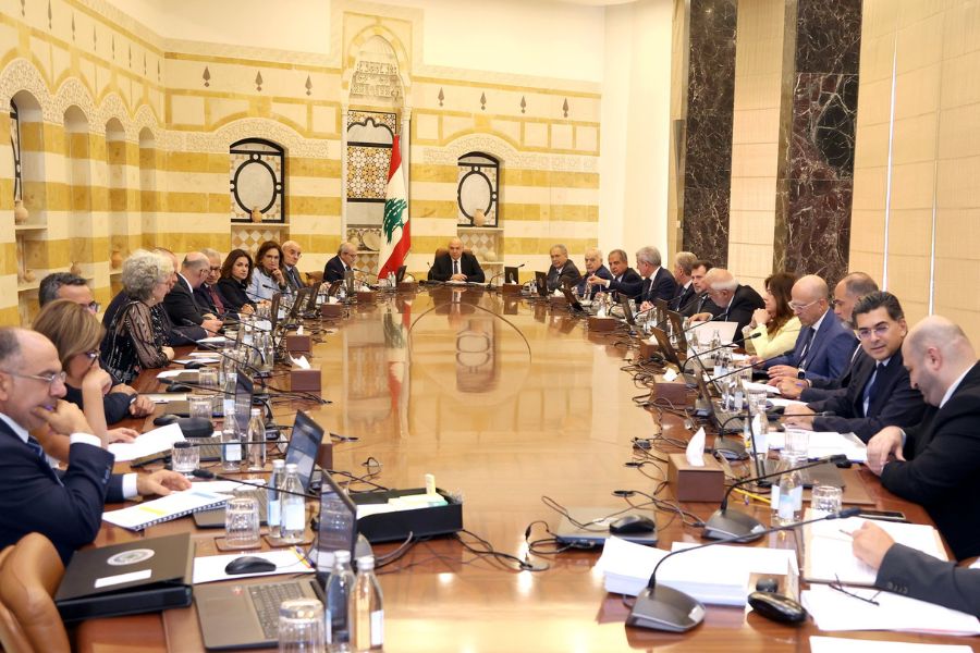 جلسة الحكومة تنتهي بتكليف الجيش بوضع خطة لـ 