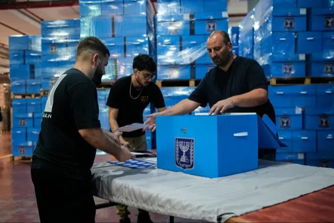 انطلاق انتخابات الكنيست الـ26.. 36 قائمة تتنافس لحصد الأصوات