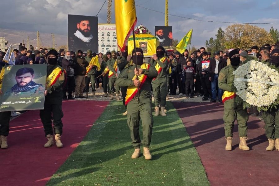 تشييع حاشد للشهيد علي العطار في بلدة شعت بعد العثور على جثمانه 