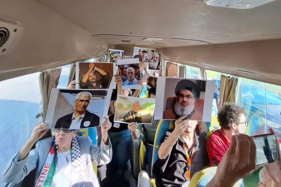 صور سيد شهداء الأمة السيد نصر الله في مقدمة قافلة أسطول الصمود المصري نحو غزة