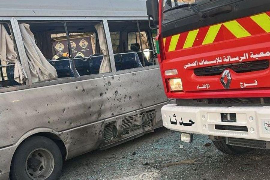 شهيد و11 جريحًا في غارة صهيونية على سيارة في بلدة الطيري