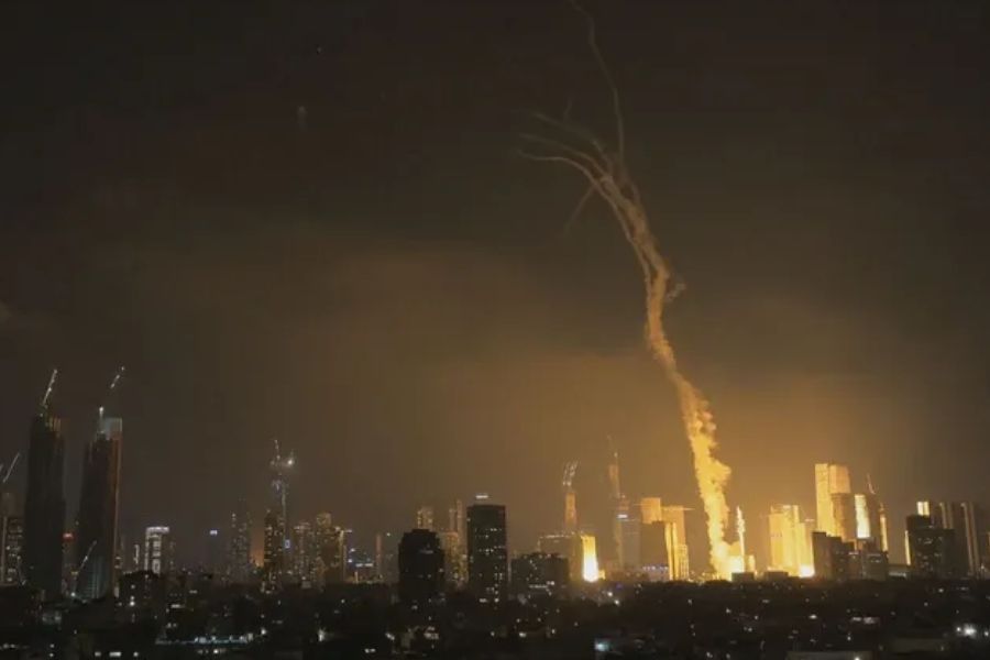 واشنطن ولندن تتحرّكان لاحتواء التصعيد والعرب يجرون اتصالاتهم 