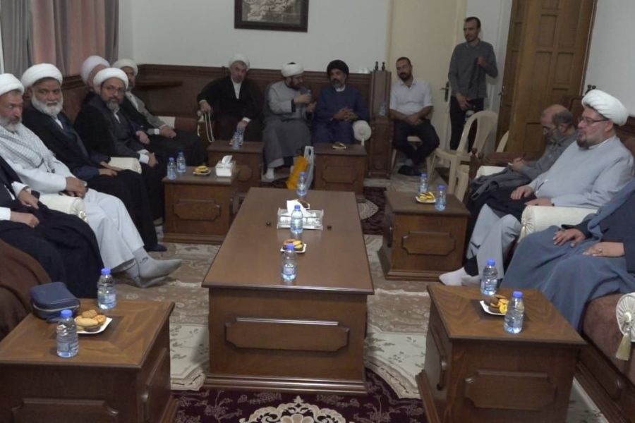 جولة بقاعية لوفد حوزات علمية إيرانية: تقدير لشهداء المقاومة ودعم لقضايا المستضعفين