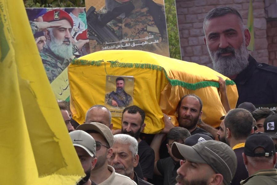 حزب الله يُشيِّع الشهيد أحمد محمد قاطبي في بلدة أرنون الجنوبية