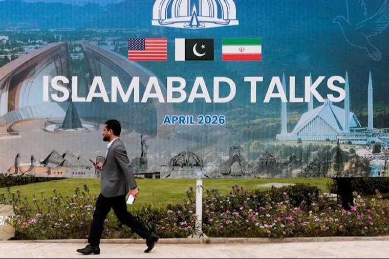 التلفزيون الإيراني ينفي توجه أي وفد إلى باكستان: لا تفاوض تحت التهديد ونقض العهد