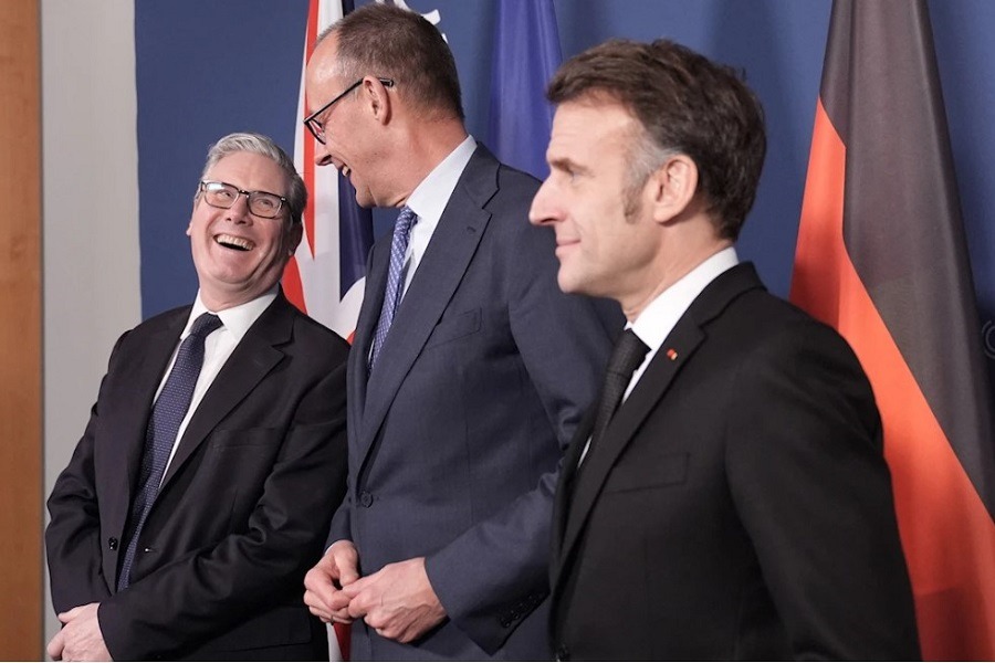  أوروبا تحت ضغوط مزدوجة: لا تجاوب مع مطالب ترامب