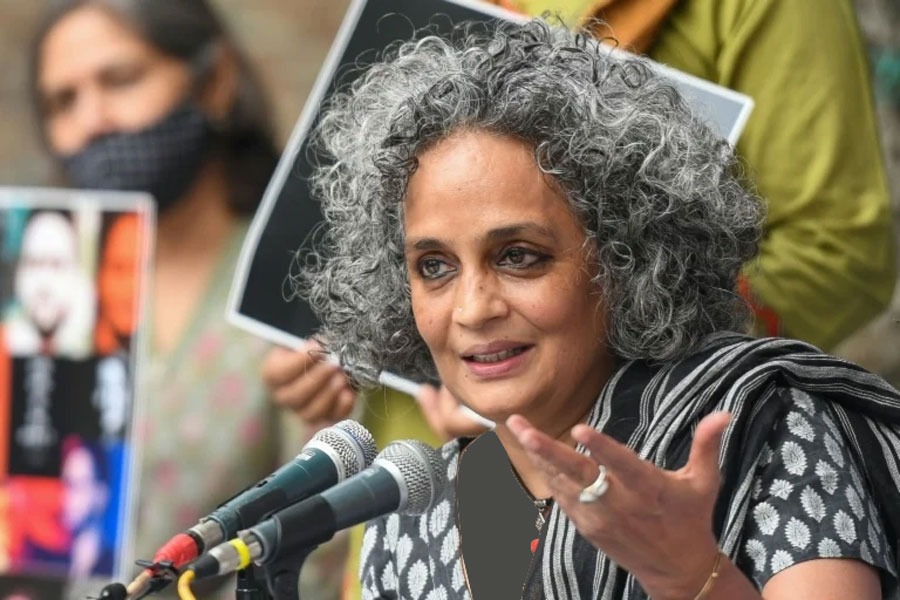 أكثر من 80 فناناً عالمياً يدينون صمت مهرجان برلين إزاء جرائم 