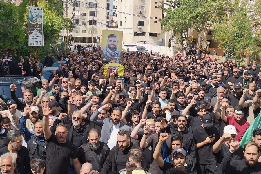   حزب الله وجمهور المقاومة يشيعون الشهداء: عباس عبيد ومحمد سليم وعبد الله شحيمي