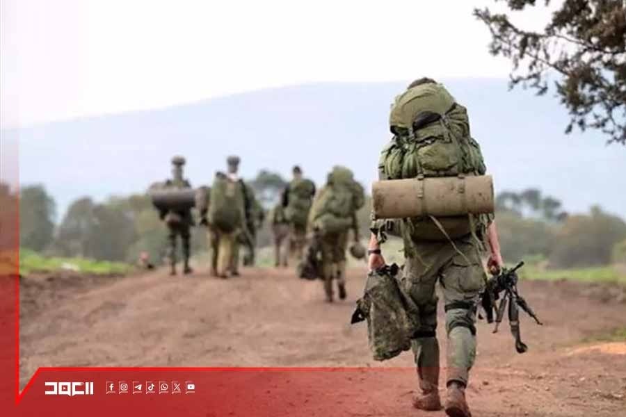 جنود العدو يتخلّون عن جيشهم