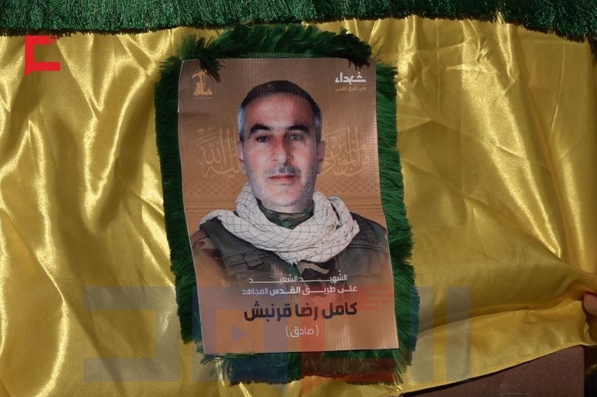 حزب الله وأهالي زوطر الشرقية شيّعوا الشهيد المجاهد كامل رضا قرنبش 