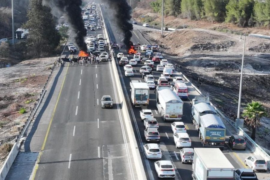 إضراب شامل في كيان العدوّ لوقف حرب غزّة وإبرام صفقة تبادل للأسرى