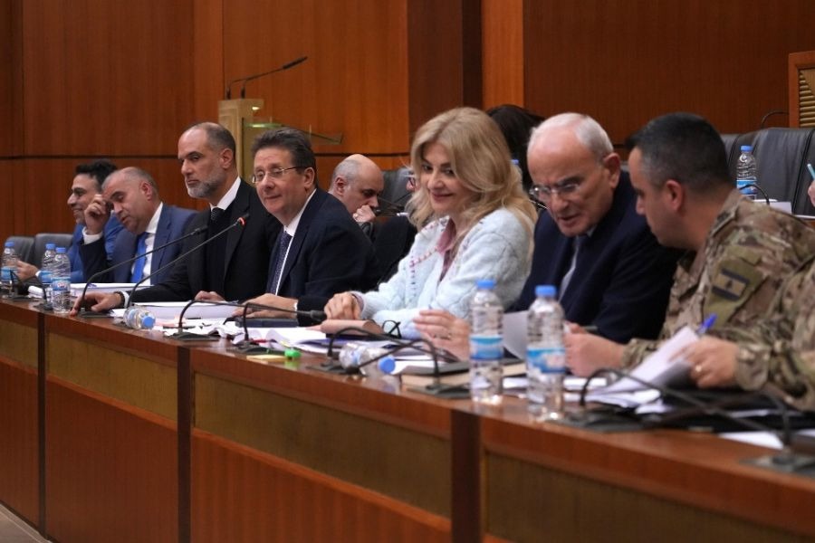 لجنة المال تنهي اعتمادات موازنة 2026 بإقرار موازنتَي الأشغال والدفاع